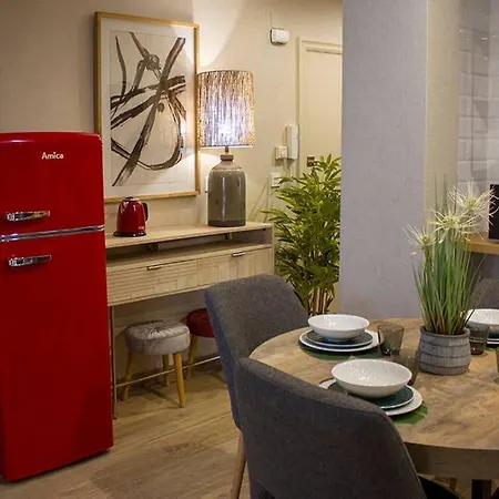 English House In By Apartelier Apartamento Bilbau
