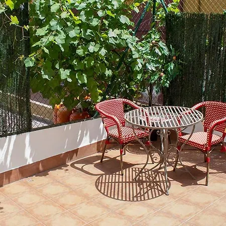 English House In By Apartelier Apartamento Bilbau